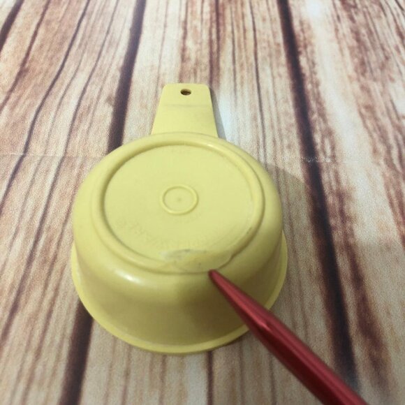 Vintage Tupperware Harvest Gold Nesting Measuring Cup 1/3 CUP Replacement 765-2 - Picture 5 of 13